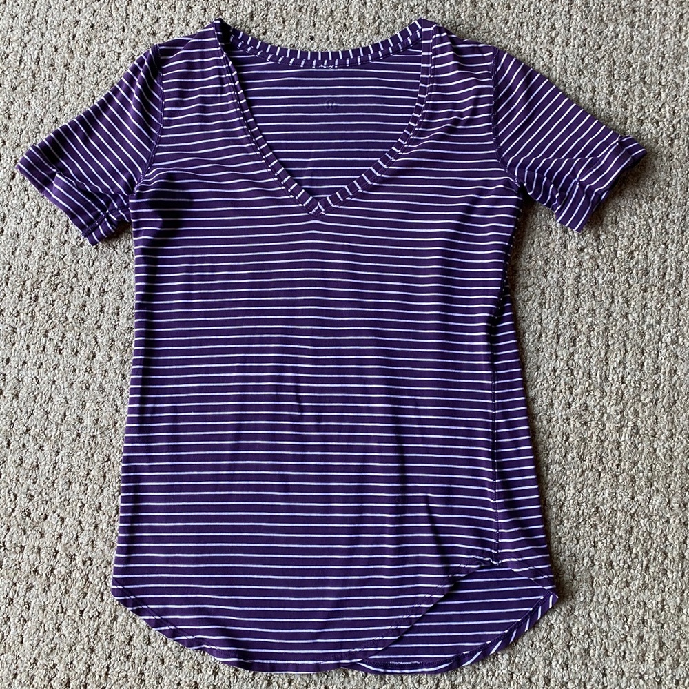 Lululemon Love Tee V